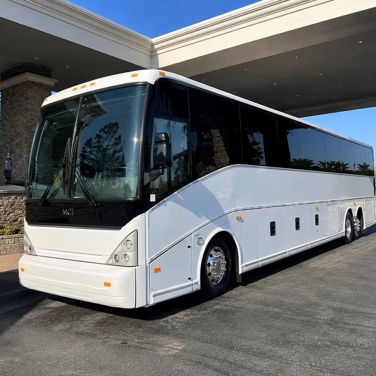 corporate and convention airport shuttle buses in lake charles