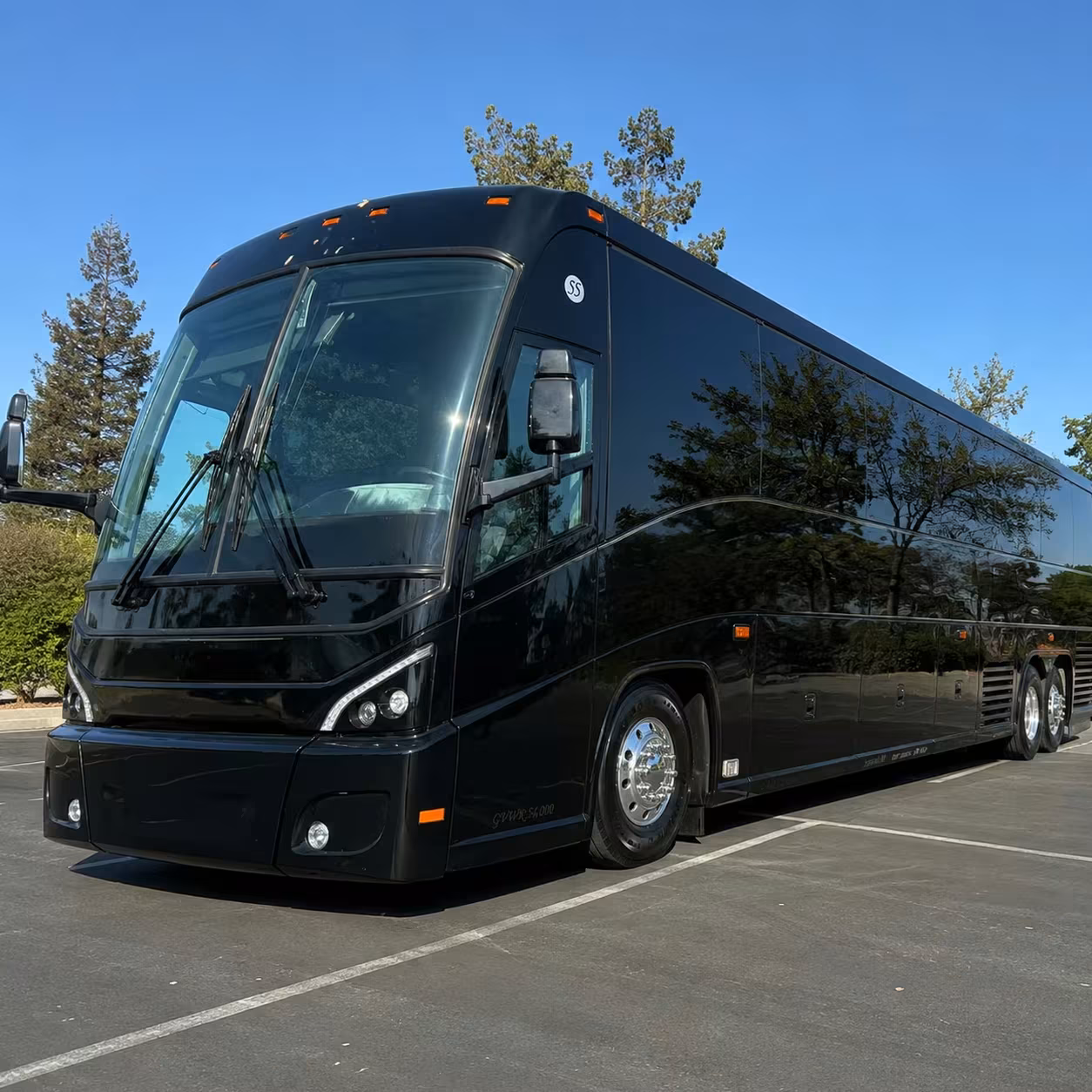 worksite shuttle buses for government projects in lake charles